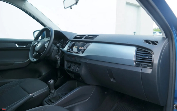 Skoda Fabia cena 59900 przebieg: 26374, rok produkcji 2021 z Tykocin małe 352